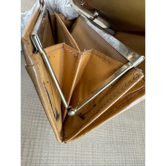 Authentic Celine Long Wallet Purse in Macadamia Beige $1200.00 retail - Picture 15 of 16